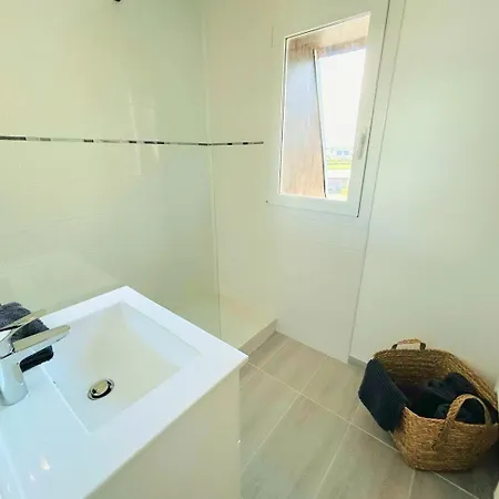 Appartement L'albatros - F2 à *